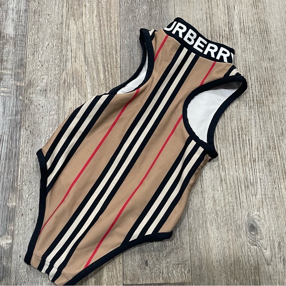 Burberry swim one piece for toddler girl size 3Y - Picture 7 of 9